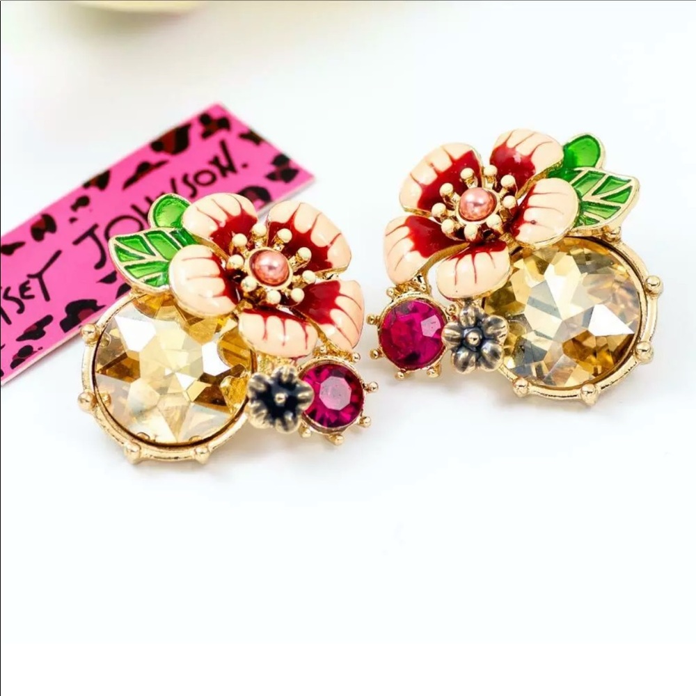4 for $22 “Give Me Flowers” Dainty Earrings - Picture 2 of 4